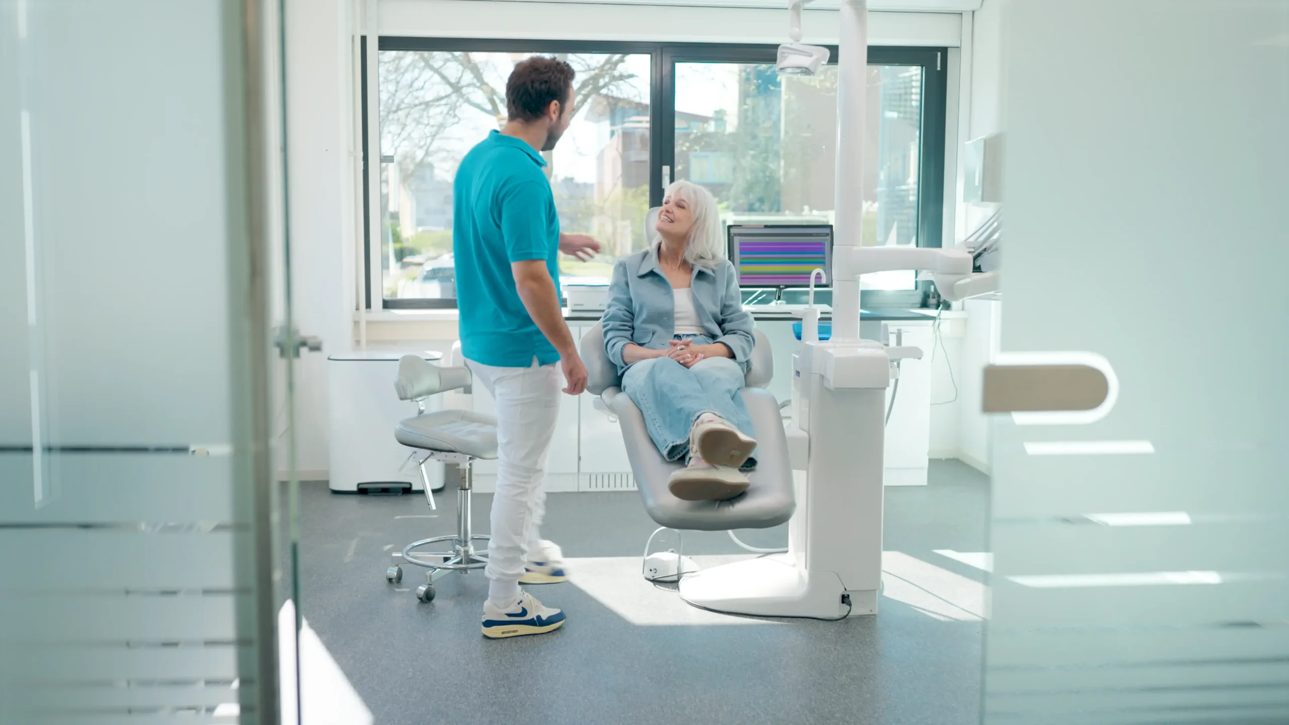 Sequence 02.00_00_00_04.Still006